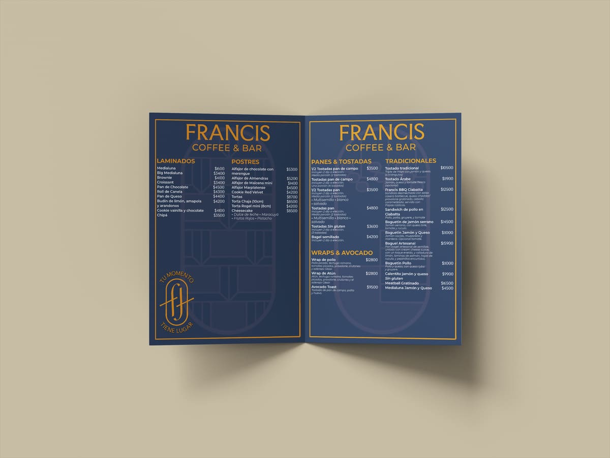 Menú de cuatro hojas de Francis Coffee & Bar, abierto, en azul y dorado